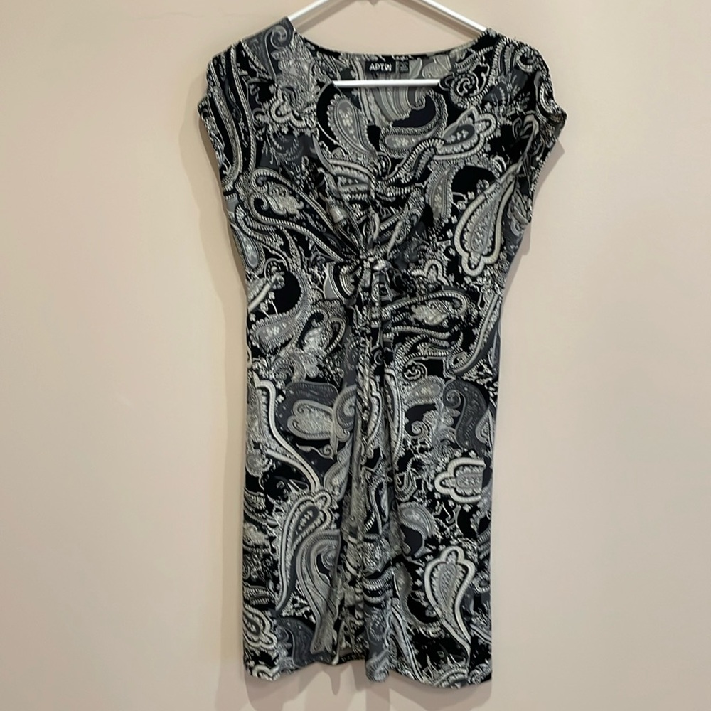 Apt 9 - Dress - Black, Grey and White Paisley with cap sleeves - Size PS